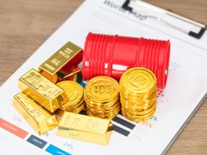 UAE announces December petrol prices with slight decrease, gold prices also drop