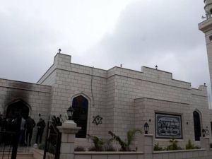 إحراق مسجد