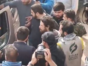 تايس