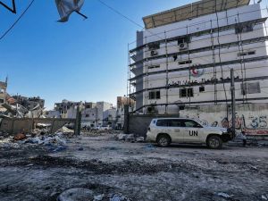 قصف - مستشفى كمال عدوان 