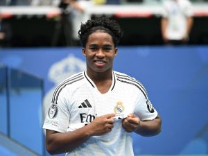 ريال مدريد يفكر في إعارة إندريك في يناير لإعطائه فرصة أكبر للعب