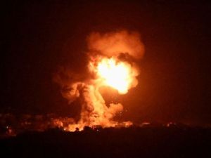 صورة أرشيفية من غارة إسرائيلية استهدفت جنوب لبنان