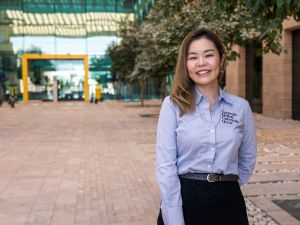  CMU-Q expert expands horizons of information systems research in Asia