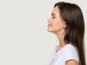 أطعمة لرائحة جسم جميلة