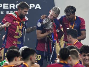 برشلونة يتألق في نهائي كأس السوبر الإسباني 2025: تقييم أداء اللاعبين ضد ريال مدريد