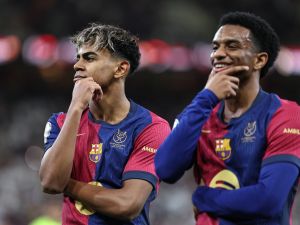 برشلونة يتوّج بلقب كأس السوبر الإسباني للمرة الـ15 في تاريخه
