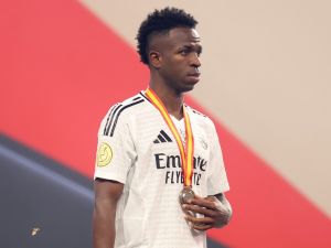 الضغط السعودي يحاصر نجم ريال مدريد ويجعل مستقبله غير مؤكد
