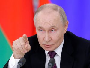 Putin backs temporary ceasefire in Ukraine but warns of ‘fine differences’