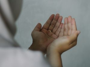 تفسير رؤية تكبيرات العيد في المنام للمرأة