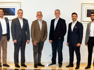جينيسيس وتكنولدج تمهّدان الطريق لتحقيق تحوّل على المستوى العالمي في تجارب العملاء المدعومة بالذكاء الاصطناعي
