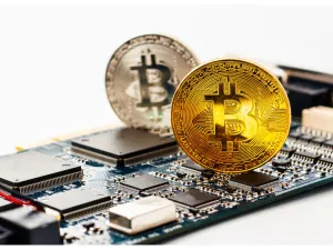 أسعار العملات المشفرة مقابل الدولار اليوم الخميس 3 أبريل 2025, المصدر shutterstock