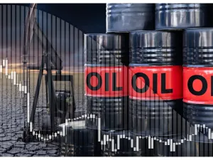النفط يهبط مع تأثر توقعات الحرب التجارية