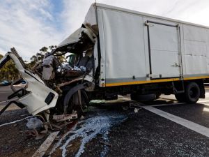 10 Egyptians among 12 killed in Libya’s truck-bus crash