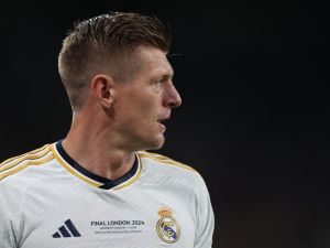 ريال مدريد يستهدف رودري كبديل لتوني كروس