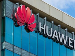 Huawei plans mass shipments of its AI chips to China