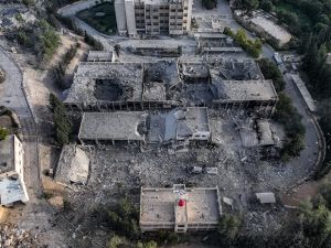 Israel strikes near Damascus palace amid Druze protection pledge