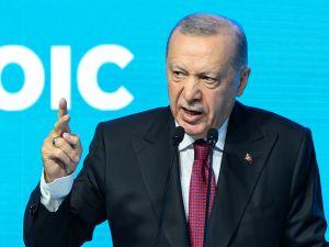 "Netanyahu Like Hitler:" Erdogan sounds alarm at OIC summit