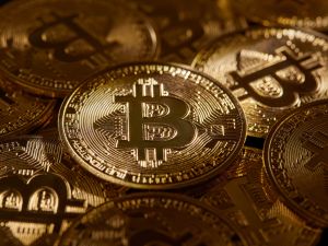 أسعار العملات المشفرة مقابل الدولار اليوم الخميس 19 يونيو 2025