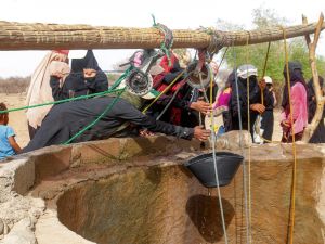 7 suffocate inside well during rescue attempt in southwest Taiz, Yemen