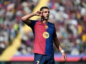 عرض خيالي من السعودية لفيران توريس.. هل يترك برشلونة مقابل 60 مليون يورو؟