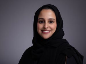 استعادة السرديات: كيف تُحدث الدكتورة مريم السادة تحولًا في دراسة تاريخ النساء في الخليج