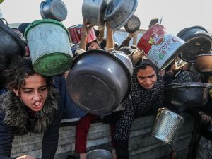 الأطفال يموتون جوعا... ومنظمات تطالب برفع الحصار