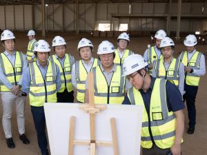 Hyundai Motor Group Executive Chair Euisun Chung Meets HRH the Crown Prince, Reviews New Plant Construction and Group Growth Strategy