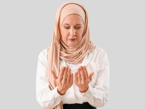 أجمل الأدعية ليوم الجمعة في أجواء الخريف أجمل الأدعية ليوم الجمعة في أجواء الخريف