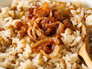 طريقة عمل مجدرة عدس وبرغل