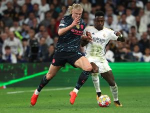 ريال مدريد يفتح الباب أمام رحيل فينيسيوس.. وهاالاند على رادار الميرينغي