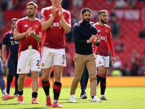 مانشستر يونايتد يخطط لصفقة ضخمة مع برشلونة بقيمة 120 مليون جنيه إسترليني