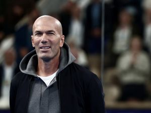 زيدان يتغنى بلامين يامال: "إنه اللاعب الذي يثير مشاعري"