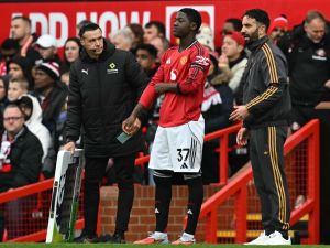 نابولي يقترب من ضم نجم مانشستر يونايتد كوبّي ماينو على سبيل الإعارة