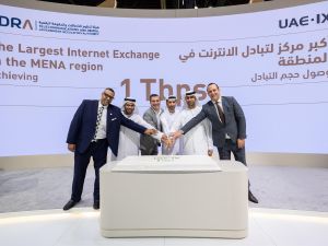 du’s Internet Exchange, UAE-IX hits record-breaking peak traffic at 1 terabit per second, leading Internet Exchanges in the Middle East