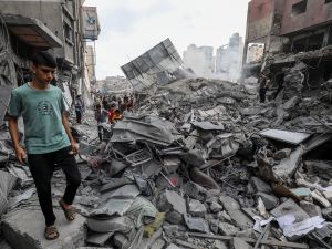 إسرائيل تخفف القيود على غزة بعد وعود من حماس بتسليم جثث أسرى إسرائيليين