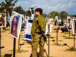 إسرائيل تدرس خمسة خيارات في حال لم تُعد حماس رفات الرهائن  إسرائيل تدرس خمسة خيارات في حال لم تُعد حماس رفات الرهائن
