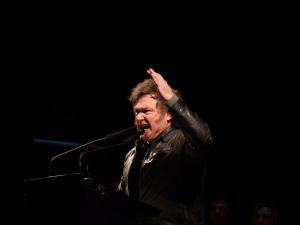 الرئيس الأرجنتيني ميلي  الرئيس الأرجنتيني ميلي