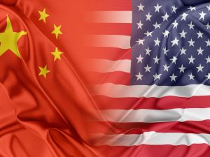 الذهب يرتفع مع تراجع الدولار وخفض الفائدة الأميركية  الذهب يرتفع مع تراجع الدولار وخفض الفائدة الأميركية