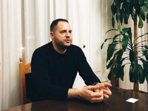 Zelensky's inner circle shaken: Top Aide Yermak resigns after corruption raid