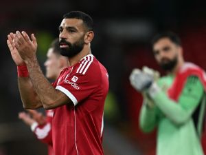 ليفربول يفقد الثقة في صلاح ويبدأ رحلة البحث عن "المنقذ" الجديد