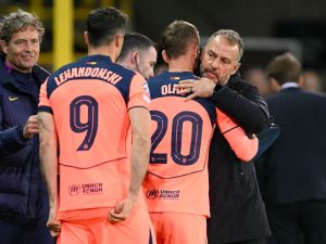 14 هدفاً في 9 مباريات.. هل يدفع برشلونة ثمن الإصرار على خط الدفاع المتقدم؟