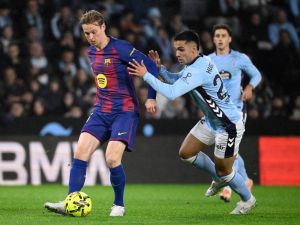 هل هذا أفضل أداء للاعب وسط في برشلونة؟ أرقام دي يونغ تتحدث