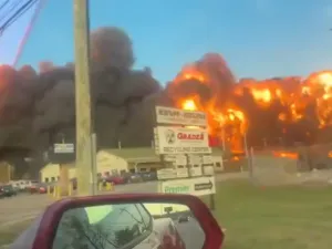  تحطم طائرة