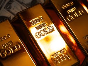 كاثي وود: مكاسب الذهب تقترب من نهايتها ومخاوف من تكرار سيناريو 1980