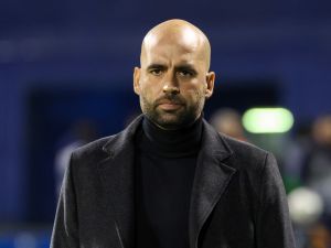 مدرب سيلتا فيغو يطالب بالصبر على تشابي ألونسو ويشيد بتكتيكه