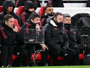 مستقبل صلاح تحت المجهر بعد جلوسه احتياطيا مرتين متتاليتين