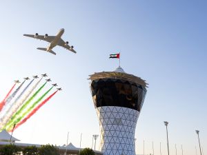 طائرة الاتحاد للطيران A380 تقدّم انطلاقة مذهلة لسباق جائزة الاتحاد للطيران الكبرى للفورمولا واحد في أبوظبي