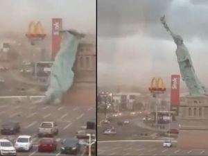 Replica of the Statue of Liberty