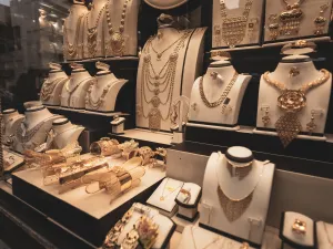 انتعاشة قوية.. الذهب يصعد من قاع أسبوعين والفضة تتعافى