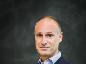 Lenovo Paves the Way for AI Innovation with Modern Data Storage Solutions and Services